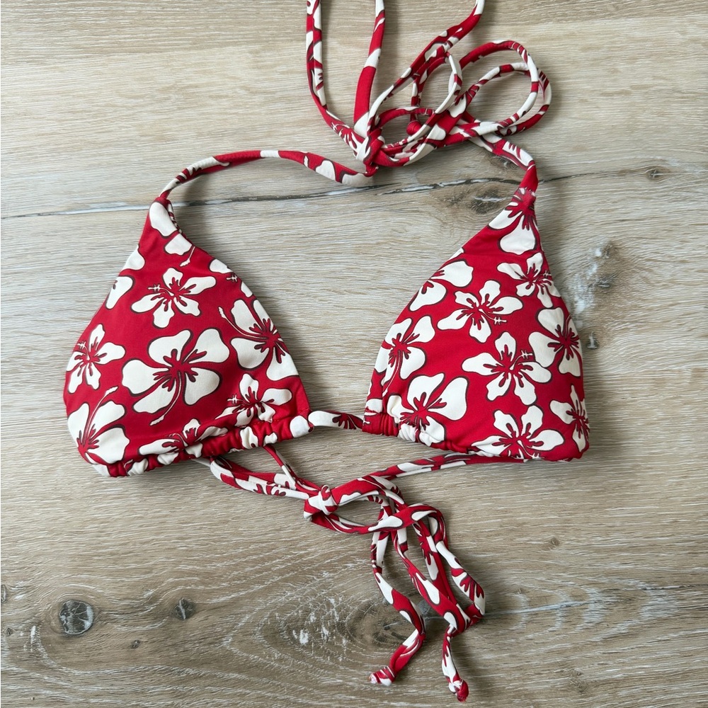 Dippin’ Daisy’s - Lilo Triangle Top